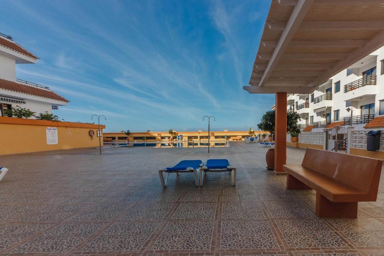 Seguro Spacious Apartment With Roomy Terrace Puerto de Santiago  Eksteriør bilde